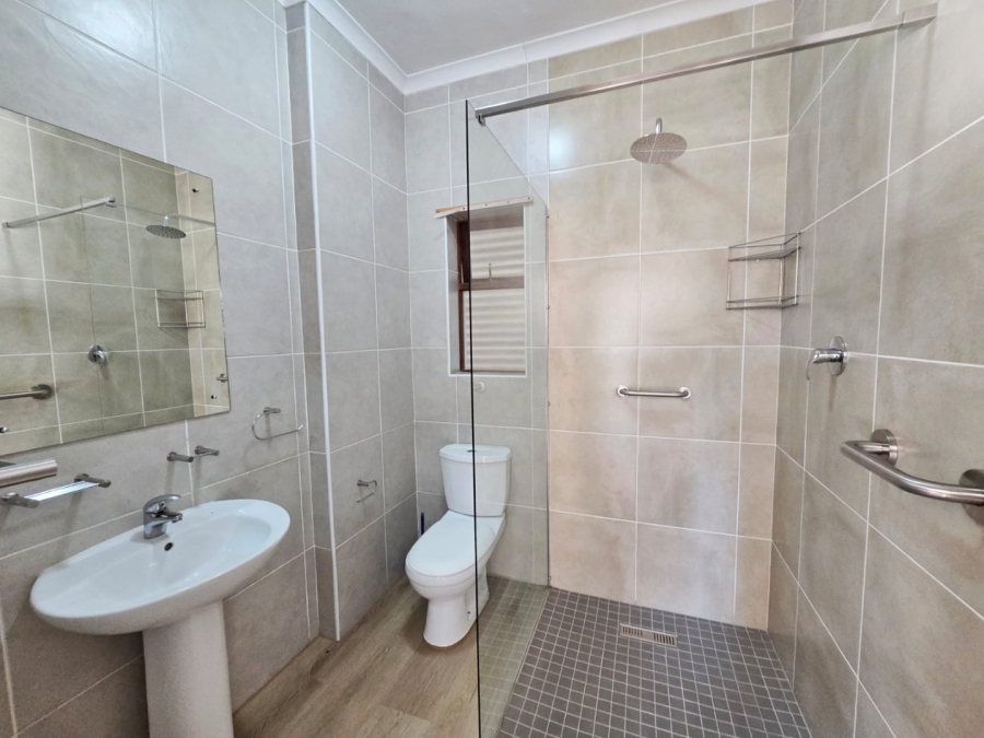 To Let 1 Bedroom Property for Rent in Hoekwil Western Cape